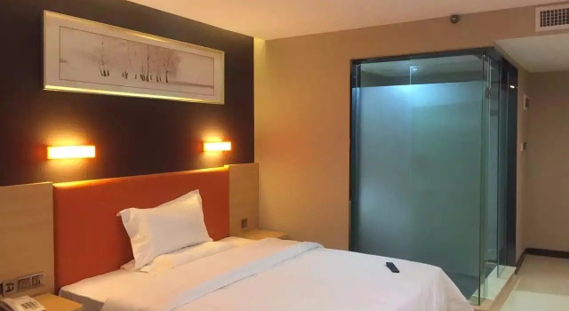 7 Days Premium·Yizhang Maiziqiao Commercial Street, Prenota Hotel Hotel a Chenzhou con parcheggio, Parcheggio