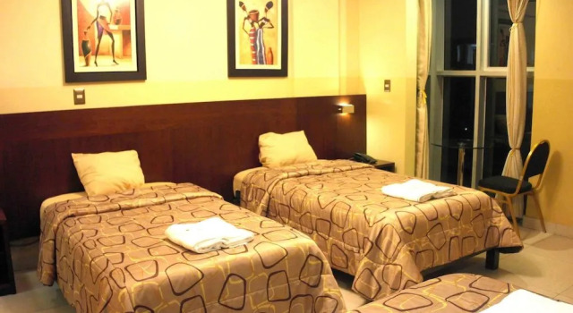 Hotel Reyna
