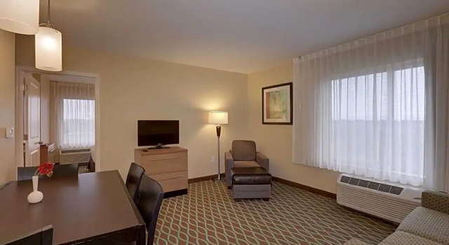 Четырёхместный люкс с 2 комнатами TownePlace Suites Richland Columbia Point