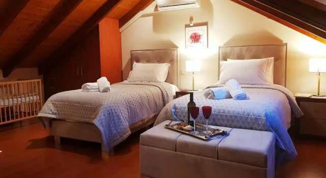 Villa Xenny, Book Villa Cottages in Achaia, Cottage