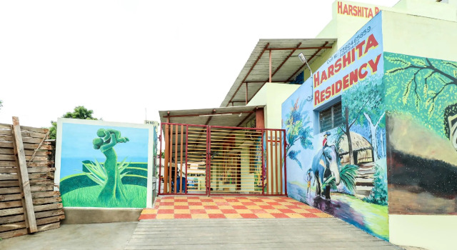 SPOT ON 82623 Harshita Residency, Rezervovat Hotel Hotely v Andhra Pradesh s parkováním, Parkování