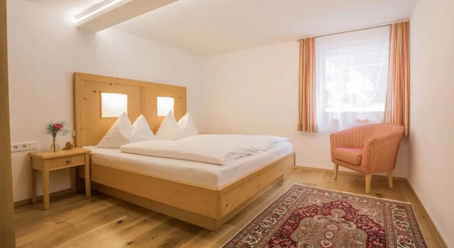 Carolines Appartement, Book Apartment Hotels in Vorarlberg with Parking, Parking