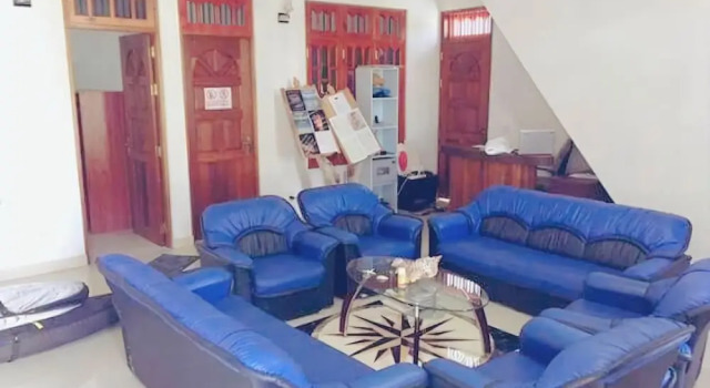 Serene Blue Bowls Surf Inn, Buchen Sie Hotel Gaafu Dhaalu Atoll Gaafu Atoll