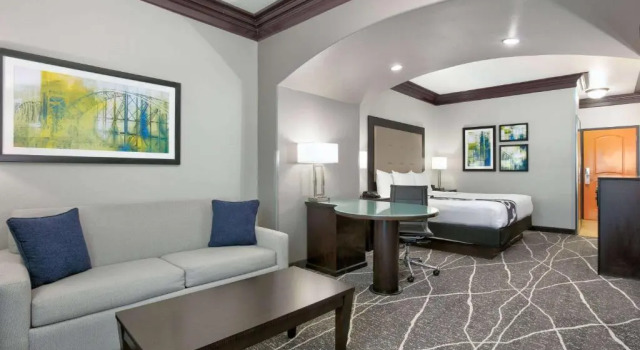 Двухместный номер Executive La Quinta Inn & Suites by Wyndham Little Rock - Bryant