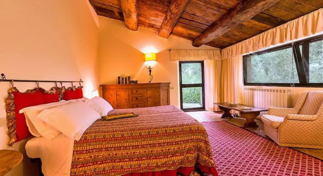 Коттедж с 3 комнатами Borgo di Bastia Creti