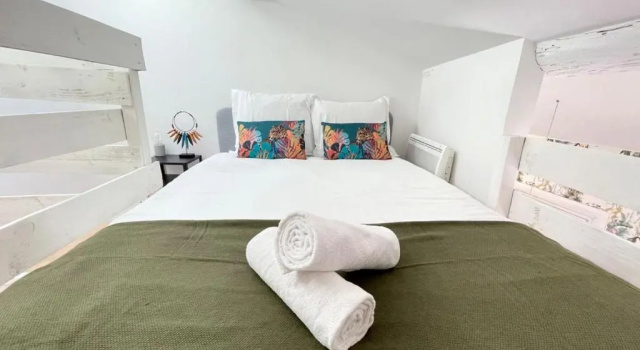 Le Jungle by AndersLocationTerrasseWifi-Netflix, Rezervasyon Daire Carros otoparklı oteller, Otopark