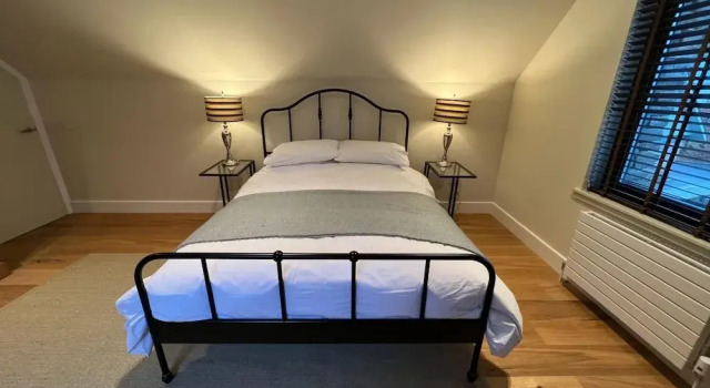 NEW 1BD Contemporary Home Upper Dunblane