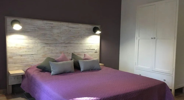 Le Mas de la Pinède, Prenota Hotel Hotel a Alvernia con parcheggio, Parcheggio