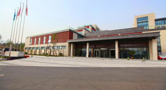 Expo Plaza Hotel Qingdao