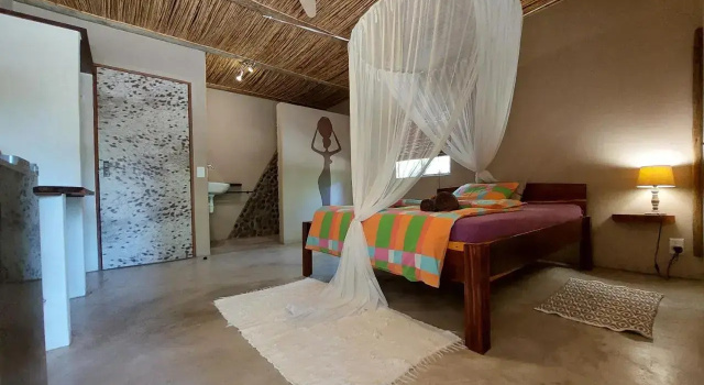 Mobola Lodge