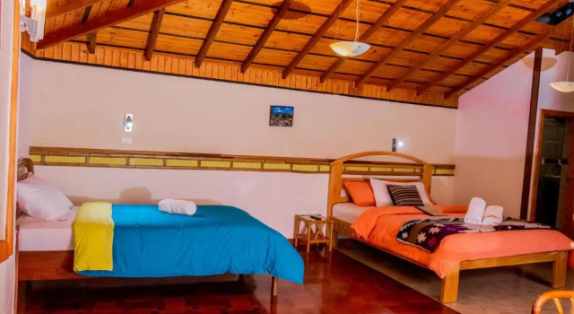Трёхместный номер Standard с балконом и с красивым видом из окна Isla de Baños Hosteria y Spa