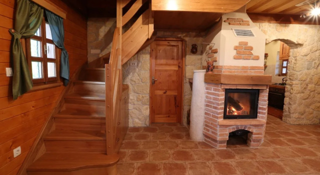 Vineyard cottage Med vinogradi, Reserva ahora Casa o chalet Cabañas en Dolenjska, Cabaña