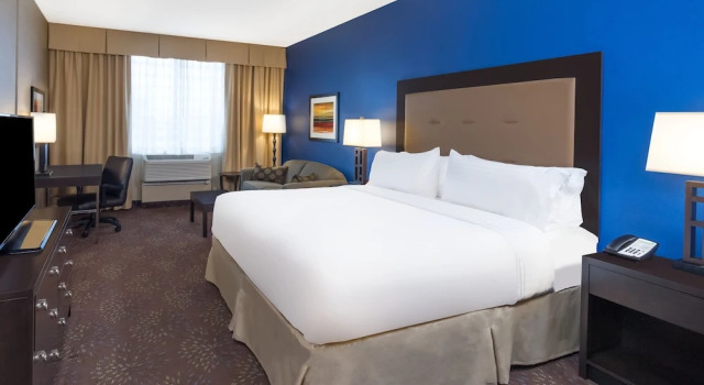 Номер Premium Holiday Inn - Terre Haute by IHG