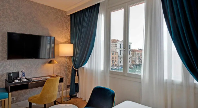 Двухместный номер Superior с частичным видом на канал H10 Palazzo Canova