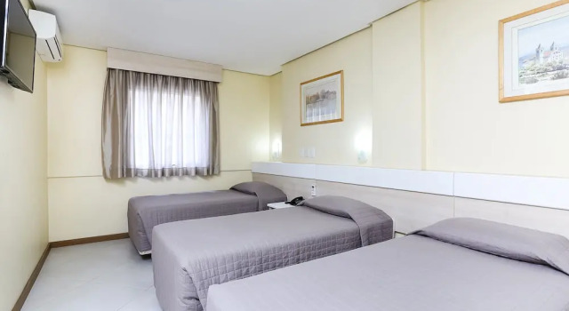 Трёхместный семейный номер Standard Hotel Express Savoy - Centro Histórico