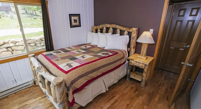 Rocky Mountain Retreat 1A- 4 bedroom/3 bath with personal hot tub offers Panoramic Mountain Views 4 Cabin, Забронировать Дом для отпуска Эстес-Парк Rocky Mountain National Park, рядом с Marys Lake