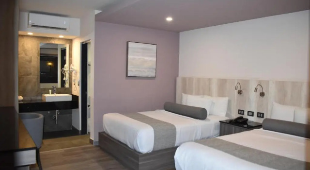 Двухместный номер Superior Hotel Frontiere Tijuana