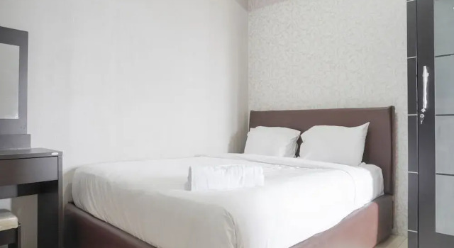 Homey And Tidy 2Br Apartment At Seasons City Latumenten, Book Apartment Jakarta Jakarta Province