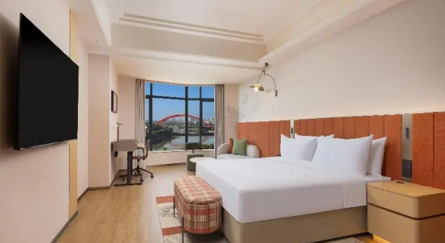 Люкс Hilton Garden Inn Dongguan Wanjiang Jiangjing Road