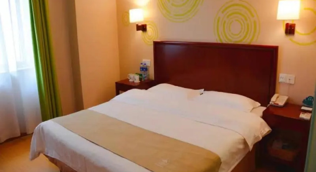 Номер Standard Отель GreenTree Inn BengBu HuaiHe Road Pedestrian Street Hotel