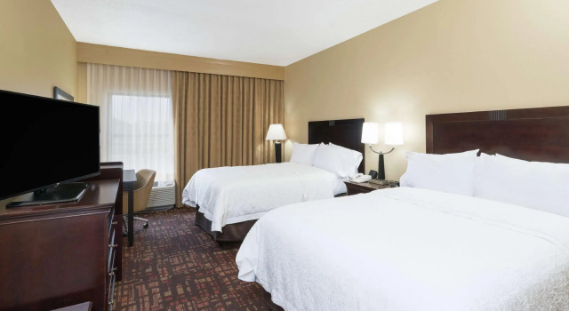 Четырёхместный номер Standard Hampton Inn Corydon