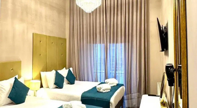 Трёхместный номер Superior Queens Park Hotel