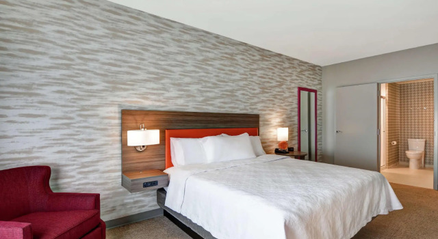 Двухместный люкс c 1 комнатой Home2 Suites By Hilton Charlotte Piper Glen