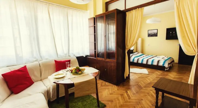 Rakovski Apartment, Varaa Huoneisto Sofia Vitosha, lähellä Lake Ariana