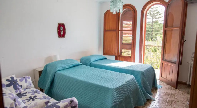 Villa Silvia, Prenota Villa Casteldaccia Sicilia