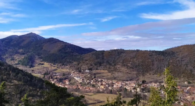 Belle Maison Proche de la Ville Et du Lac, Rezervovat Hotel Belcaire Corbières