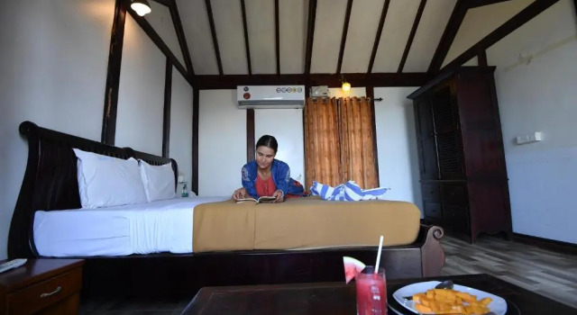 Коттедж Classic Blue Water Beach Resort