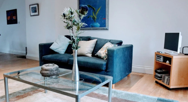 1 Bedroom Penthouse Apartment On Royal Mile, Забронировать Апартаменты/квартира Эдинбург Midlothian, рядом с Национальный музей Шотландии