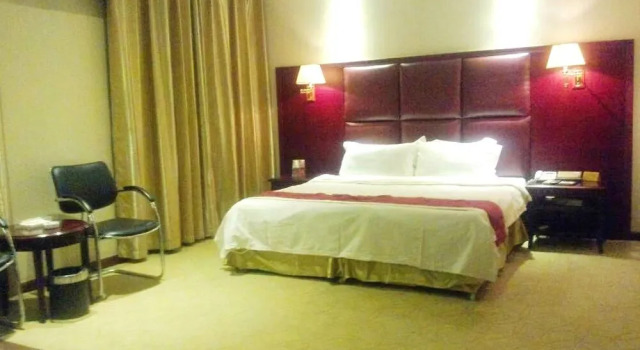 Lijing Hotel, Rezerwuj Hotel Hotele w Shenzhen z parkingiem, Parking