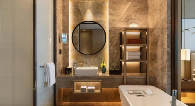 Двухместный клубный номер Standard Yantai Marriott Hotel