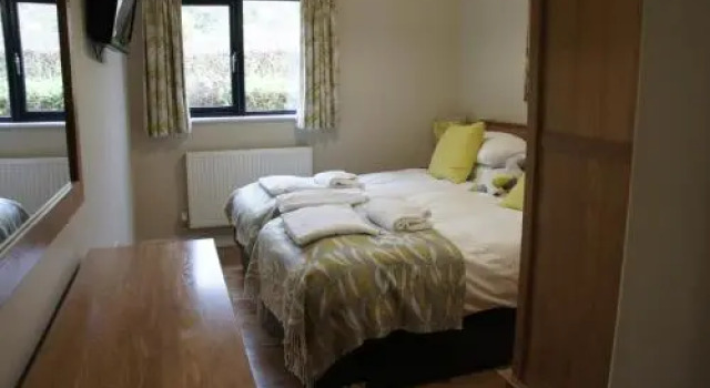 Hillside Lodge, Tor Farm, Reservar Estadia em quinta Hotéis em Somerset com piscina, Piscina