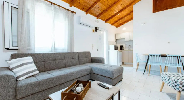 Бунгало с видом на сад Koulouris Apartments