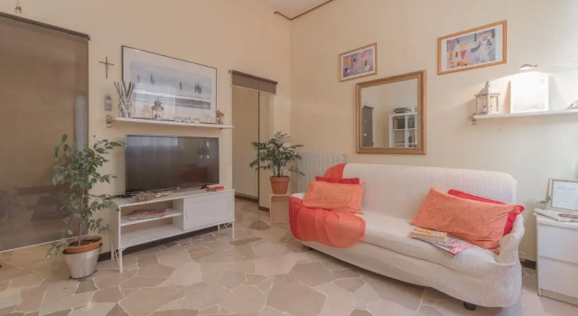 Your Apartment a Short Walk From the Center, Prenota Appartamento Porta al Prato Firenze