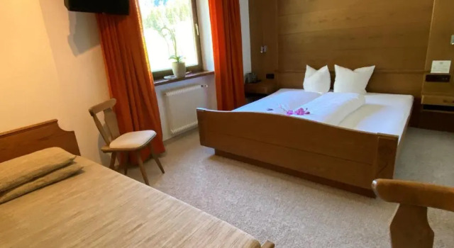Трёхместный номер Standard Hotel Zirbenhof
