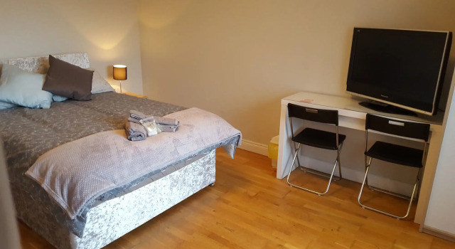 Lawnbrook Town Guest House