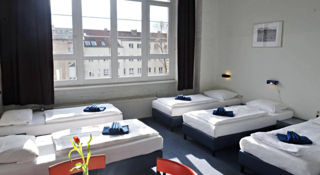 Hotel Transit