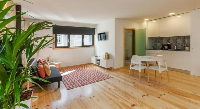 Студия Deluxe Oporto Local Studios
