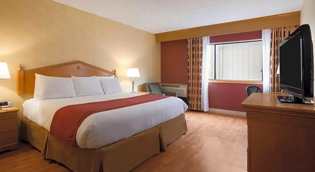 Номер Standard Ramada by Wyndham Toms River