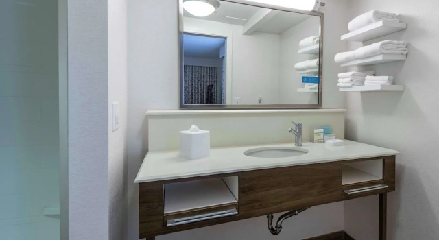 Двухместный номер Standard с красивым видом из окна Hampton Inn Boca Raton