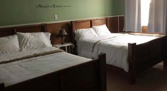 Genevieve Bay Inn, Book Hotel Pond Cove 