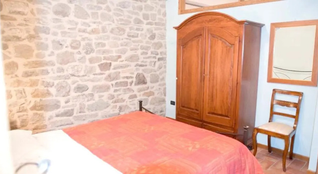 Charming house in Caprese Michelangelo with shared pool, Book Hotel Caprese Michelangelo Tuscany