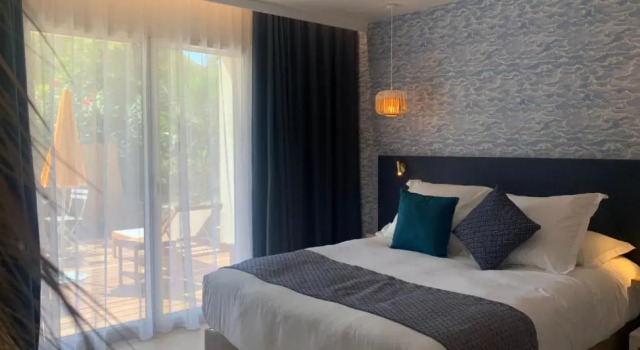 Номер Deluxe Hotel La Piscine