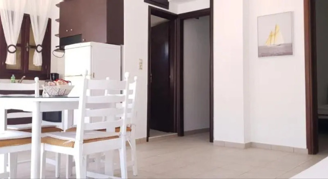 Gompos Apartment - Cozy Apartment next to the sea - Amazing Sea View