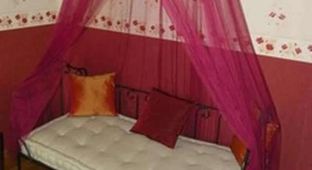 Les Granges Menillonnes, Book Hotel  
