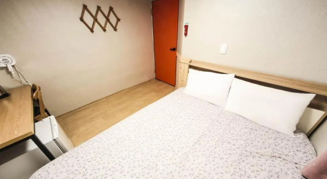 Двухместный номер Standard Insadong R Guesthouse