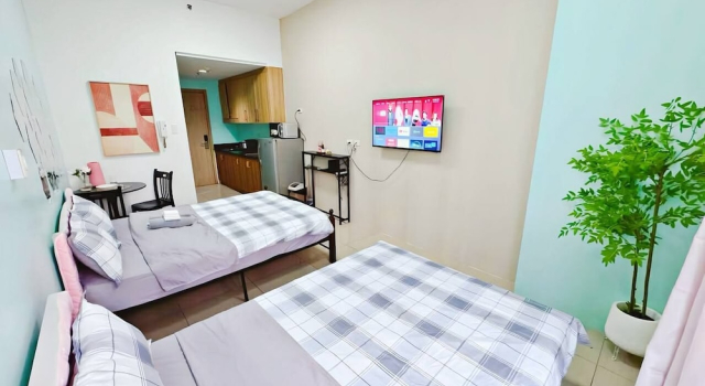 Апартаменты Budget Staycation MOA WiFi Smart TV